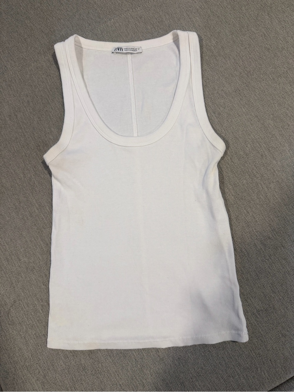 Zara White Ribbed Tank — Scoop Neck